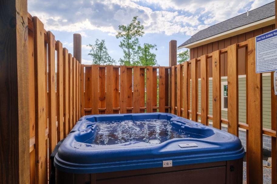 Villa Heaps Of Fun By Eden Crest Gatlinburg Exterior foto