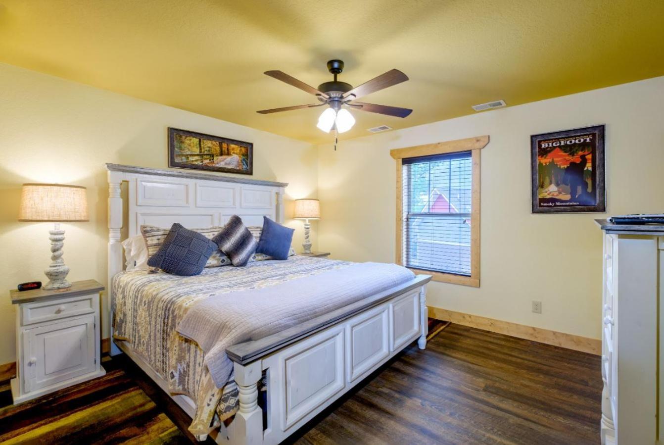Villa Heaps Of Fun By Eden Crest Gatlinburg Exterior foto