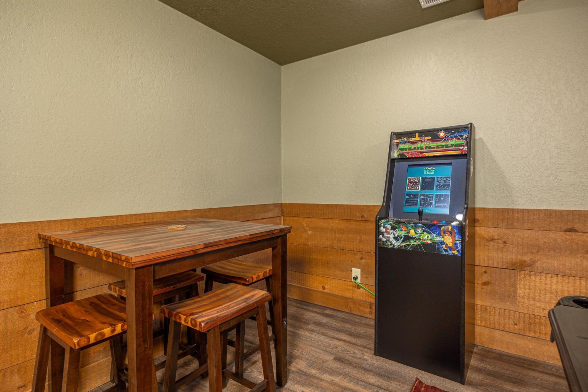 Villa Heaps Of Fun By Eden Crest Gatlinburg Exterior foto